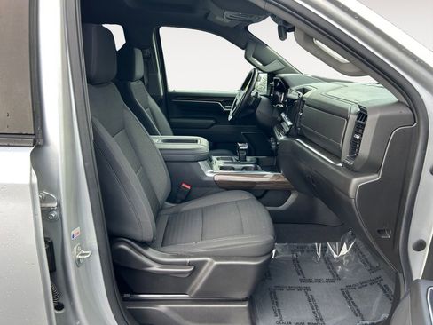 Used 2022 Chevrolet Silverado 1500 RST image 10