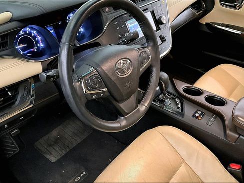 Used 2016 Toyota Avalon XLE Plus image 12
