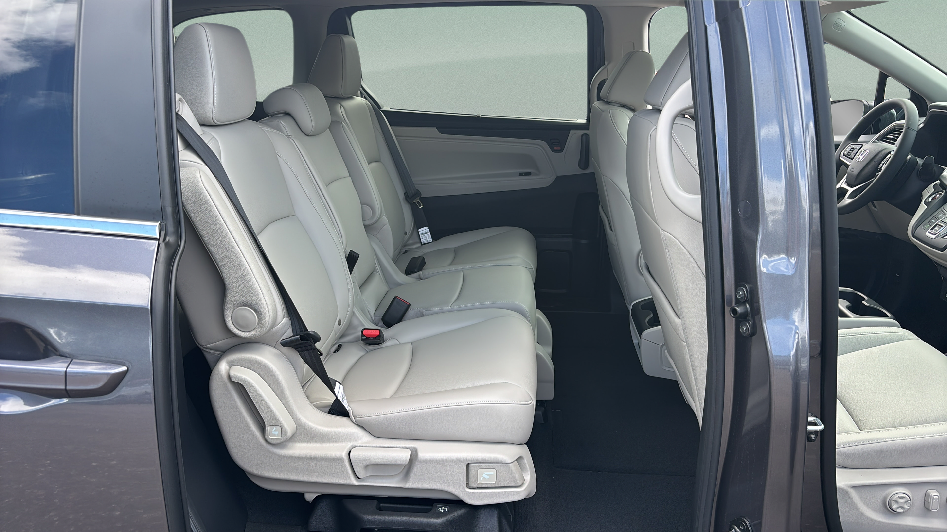 New 2027 Honda Odyssey EX-L image 15