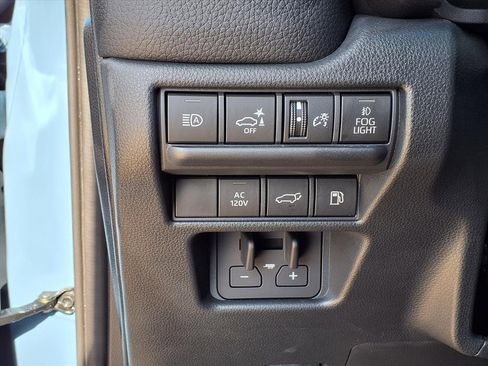 Used 2025 Toyota Land Cruiser image 25