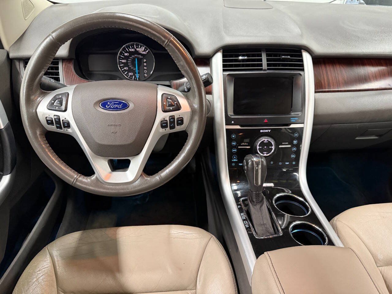 Used 2013 Ford Edge Limited AWD/4WD image 7