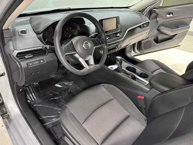 Used 2021 Nissan Altima 2.5 S FWD image 10