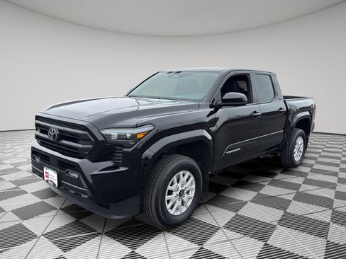 Used 2024 Toyota Tacoma SR5 image 21