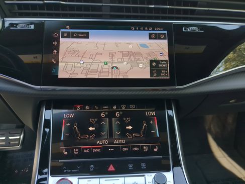 New 2026 Audi RS Q8 performance image 24