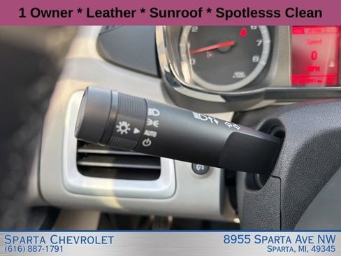 Used 2017 GMC Terrain SLT w/ Open Road Package FWD image 31