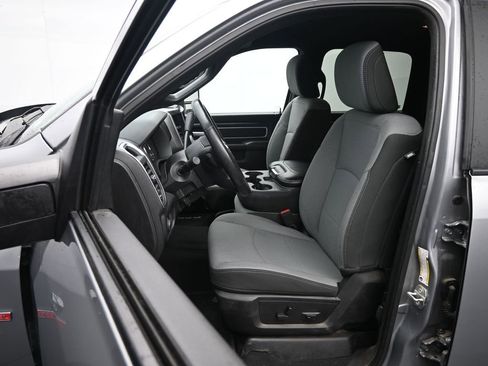 Used 2024 RAM 2500 Big Horn image 24