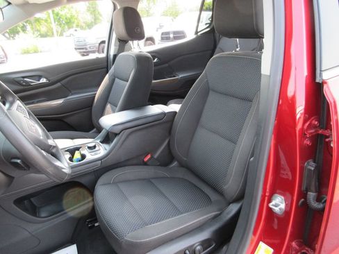 Certified 2021 GMC Acadia SLE w/ Driver Convenience Package FWD image 17