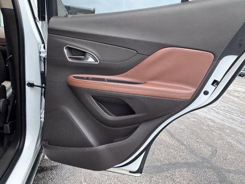 Used 2014 Buick Encore Premium image 26