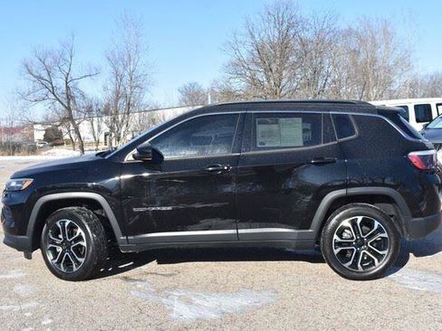 Used 2022 Jeep Compass Limited AWD/4WD image 3