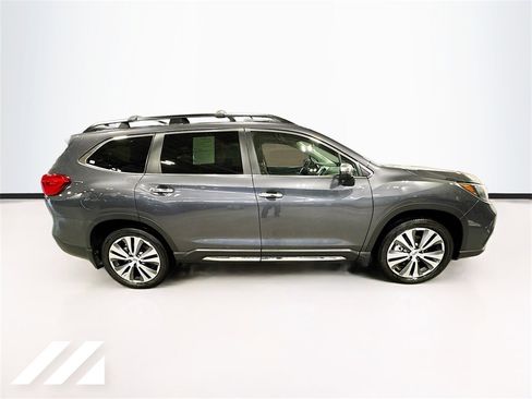 Certified 2022 Subaru Ascent Touring w/ Popular Package #2A image 4