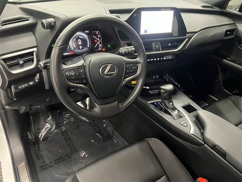 Certified 2024 Lexus UX 250h FWD image 16