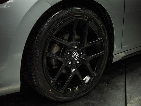 Used 2022 Honda Civic Sport image 3