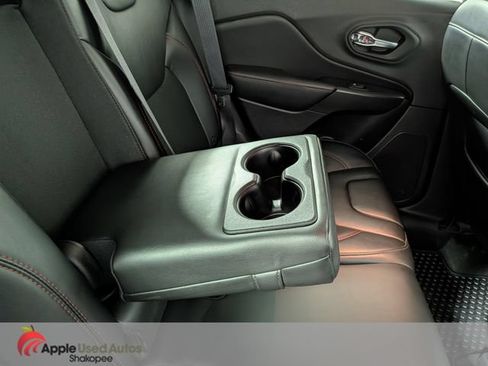 Used 2019 Jeep Cherokee Trailhawk w/ Cold Weather Group AWD/4WD image 38