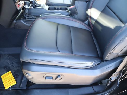 New 2026 Jeep Wrangler Unlimited Rubicon image 13