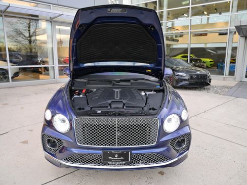 Used 2023 Bentley Bentayga image 63