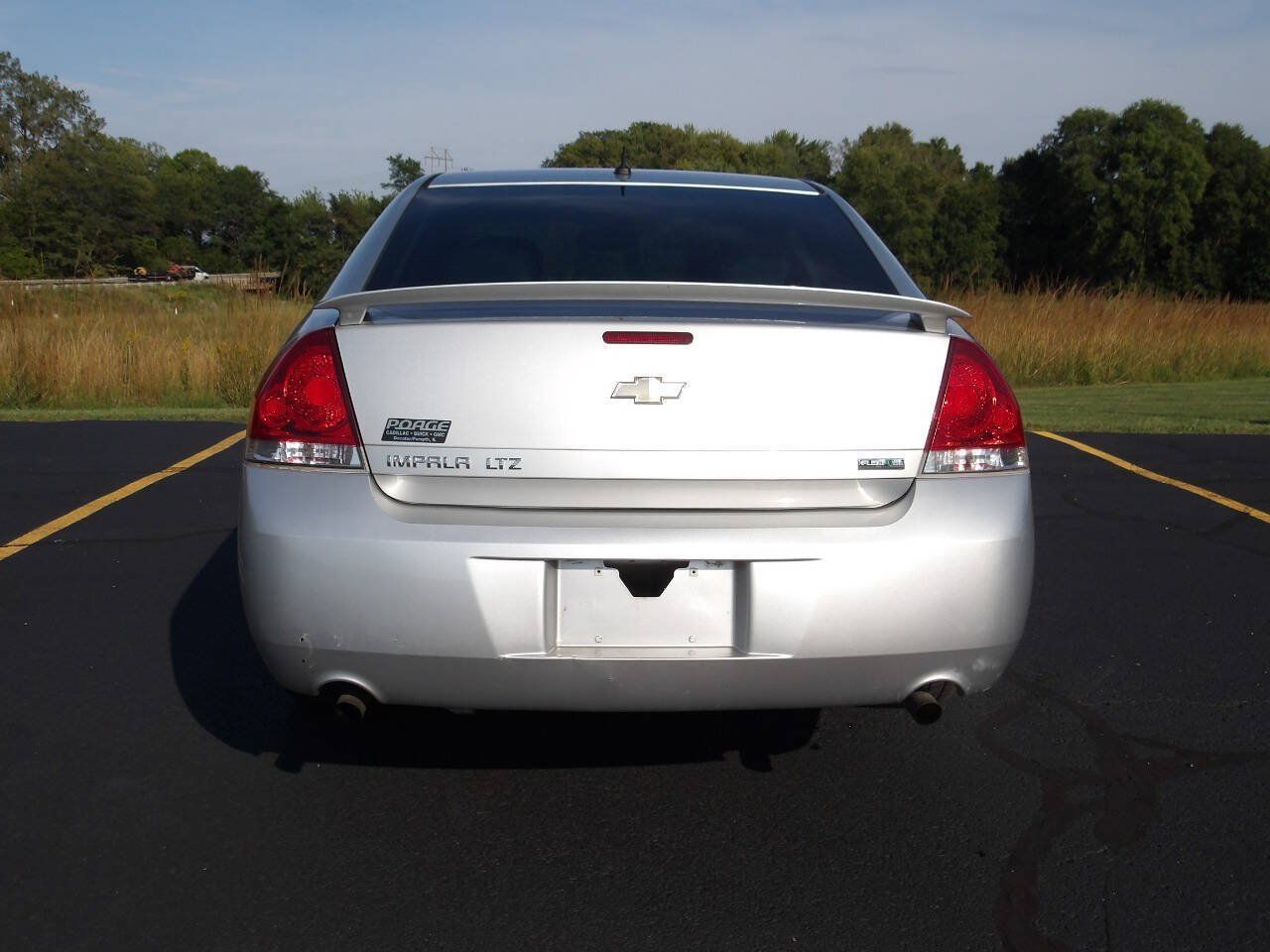 Used 2013 Chevrolet Impala LTZ FWD image 4