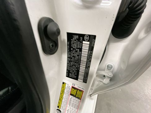 Used 2023 Toyota Camry XSE image 32