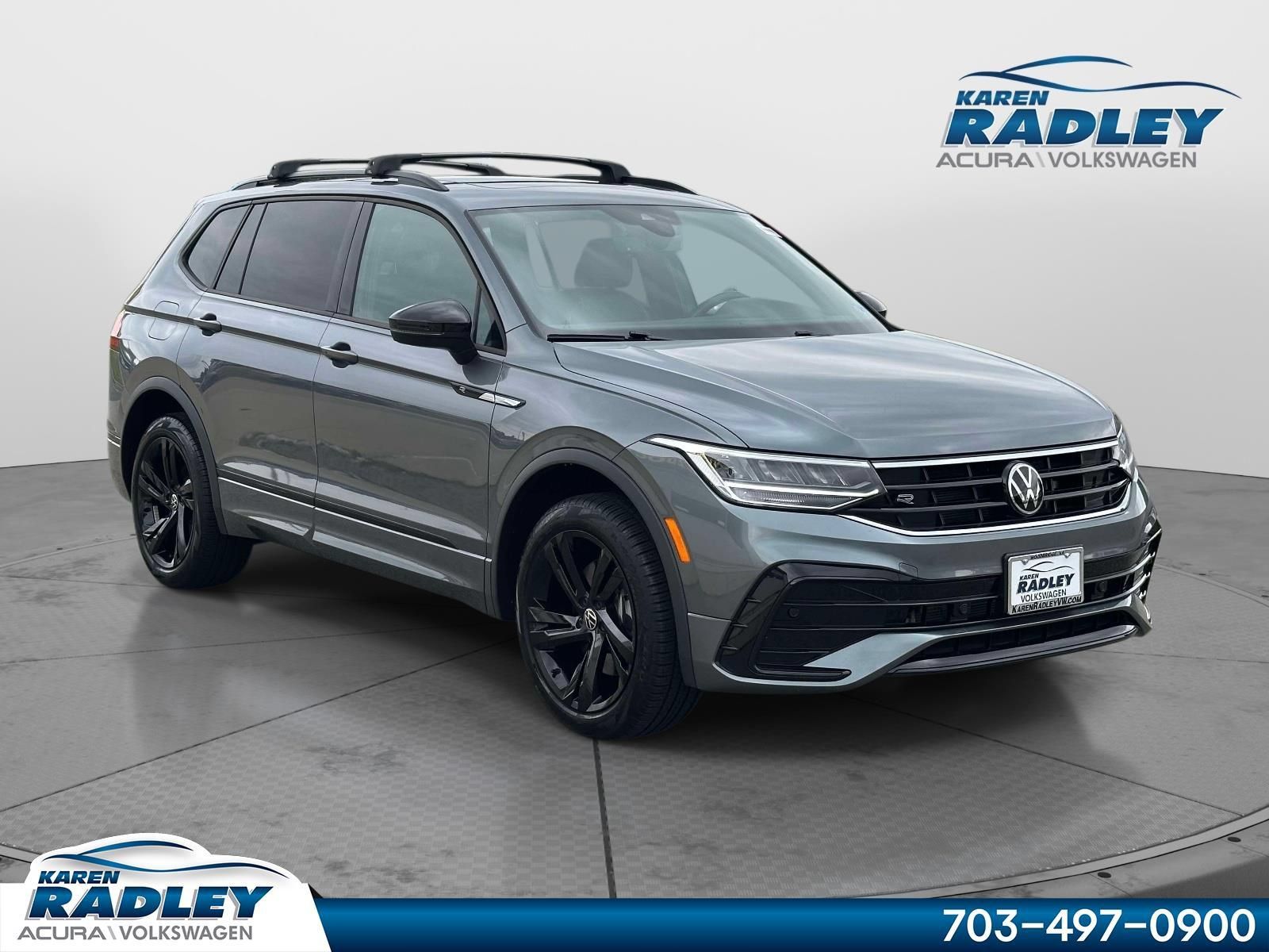 Certified 2024 Volkswagen Tiguan SE R-Line AWD/4WD image 1