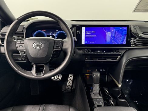Used 2025 Toyota Camry XSE image 32