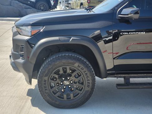 Used 2026 Chevrolet Colorado Trail Boss AWD/4WD image 10