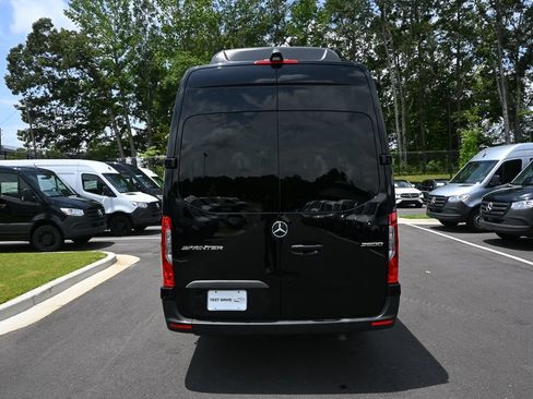 Used 2025 Mercedes-Benz Sprinter 2500 image 25