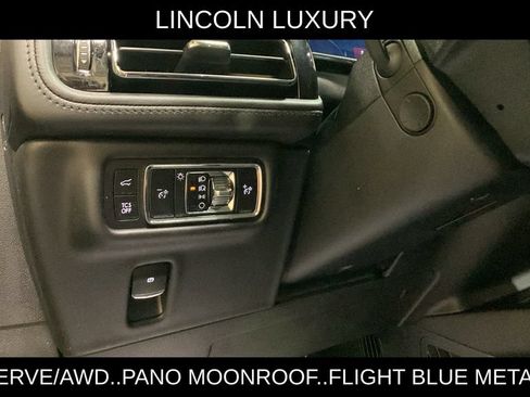 Used 2023 Lincoln Nautilus Reserve AWD/4WD image 33