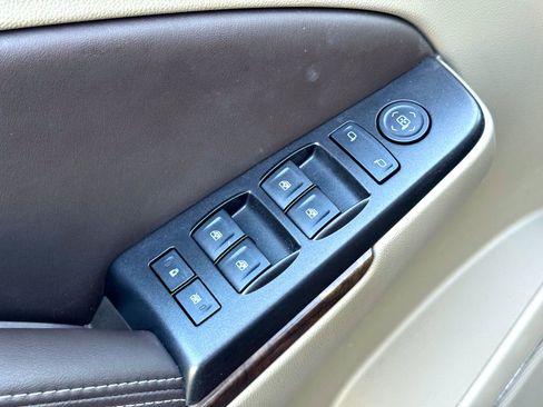 Used 2016 Chevrolet Tahoe LS image 14