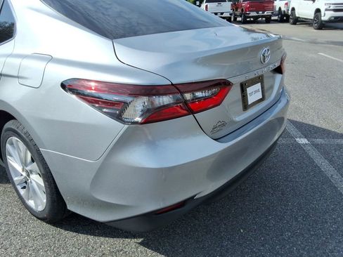 Used 2024 Toyota Camry LE FWD image 14