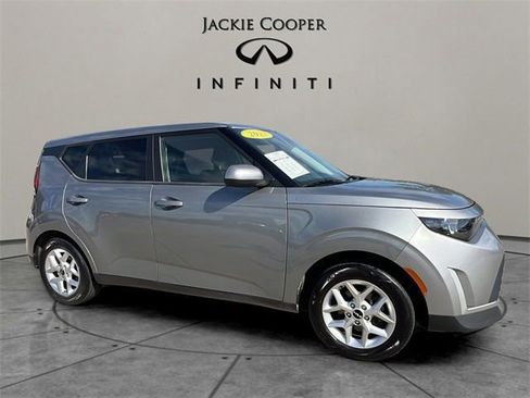 Used 2023 Kia Soul LX w/ Option Group 015 image 7