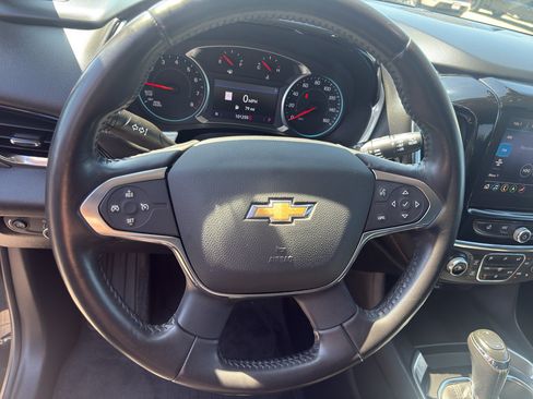Used 2020 Chevrolet Traverse LT w/ LT Premium Package AWD/4WD image 17