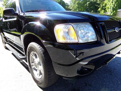 Used 2004 Ford Explorer Sport Trac 4x4 image 4