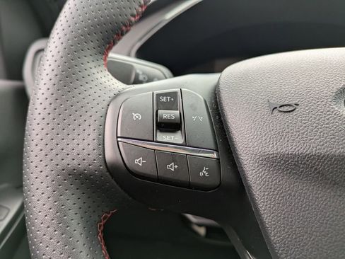 Used 2025 Ford Escape ST-Line image 23