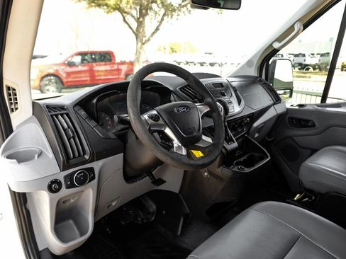 Used 2017 Ford Transit 350 XL image 2