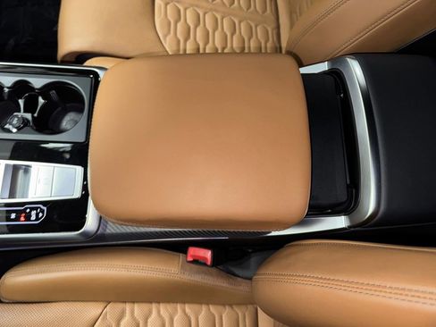 Used 2023 Audi RS Q8 4.0T w/ Black Optic Package image 22