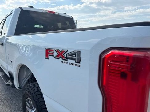 Used 2025 Ford F250 XLT w/ FX4 Off-Road Package AWD/4WD image 18