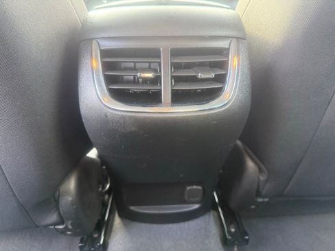 Used 2023 Chevrolet Malibu LT image 31