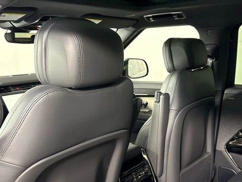 Used 2026 Land Rover Range Rover Sport SE AWD/4WD image 25