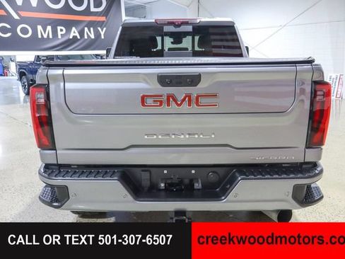 Used 2024 GMC Sierra 2500 Denali w/ Denali Reserve Package AWD/4WD image 23