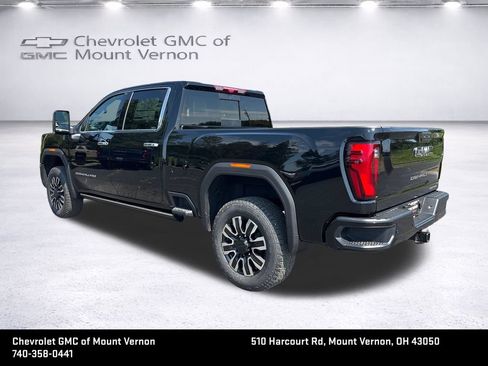 New 2026 GMC Sierra 3500 Denali Ultimate AWD/4WD image 3