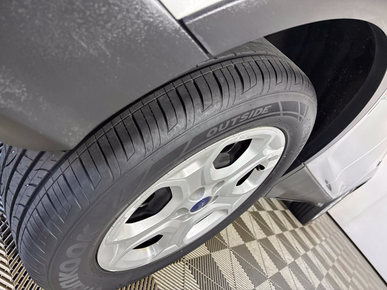 Used 2017 Ford Escape S FWD image 34