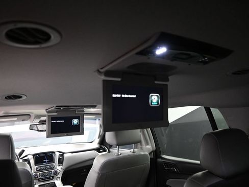 Used 2016 Chevrolet Suburban LT AWD/4WD image 31