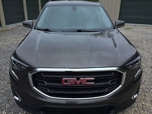 Used 2019 GMC Terrain SLE w/ LPO, Floor Liner Package AWD/4WD image 8