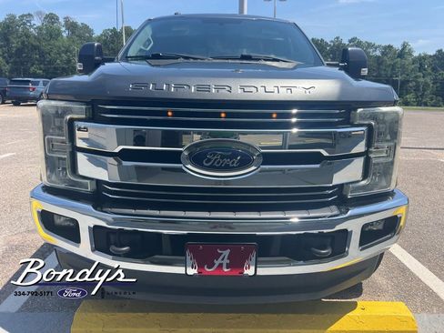 Used 2017 Ford F350 Lariat AWD/4WD image 2