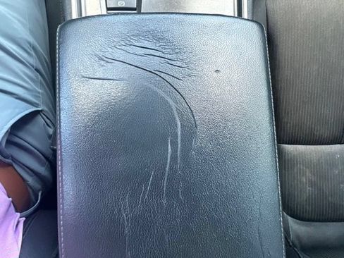 Used 2018 Honda Accord EX image 32