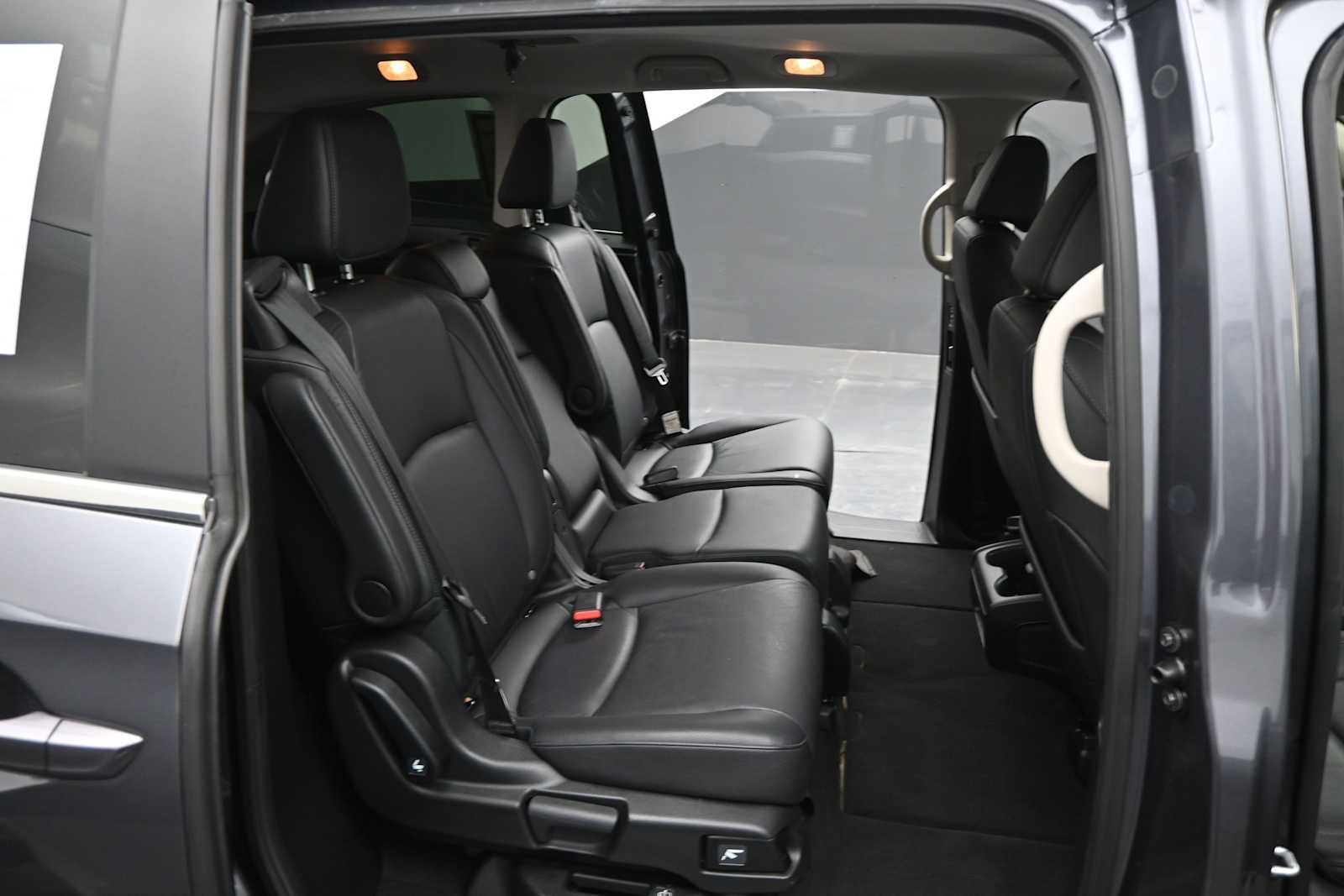 Used 2025 Honda Odyssey EX-L image 18
