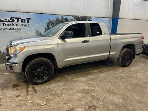 Used 2014 Toyota Tundra SR5 image 2