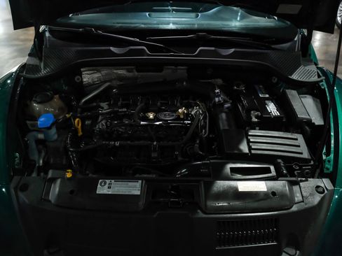 Used 2018 Volkswagen Beetle 2.0T S image 40