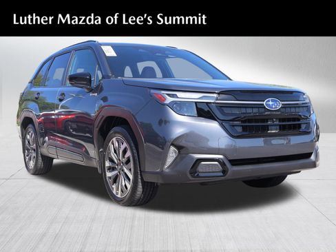 Used 2025 Subaru Forester Touring w/ Touring Package AWD/4WD image 1