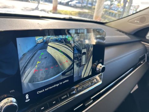 New 2025 Mitsubishi Outlander SE image 8