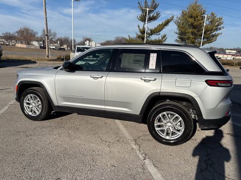 New 2026 Jeep Grand Cherokee Laredo X AWD/4WD image 20